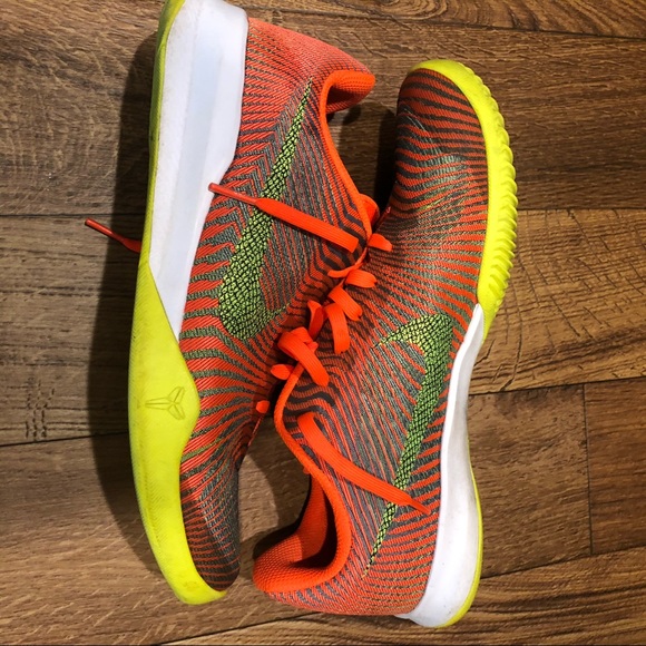 kobe bryant orange shoes